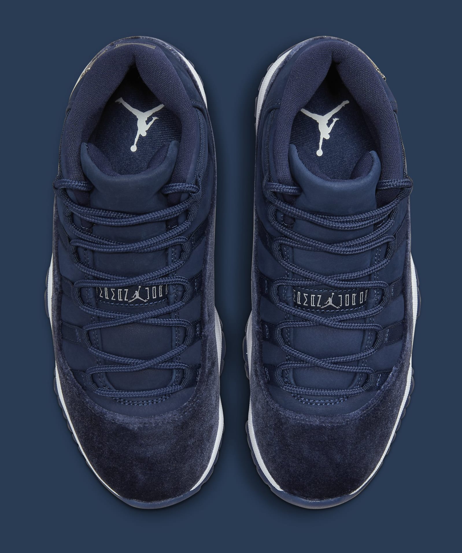 midnight blue jordan 11