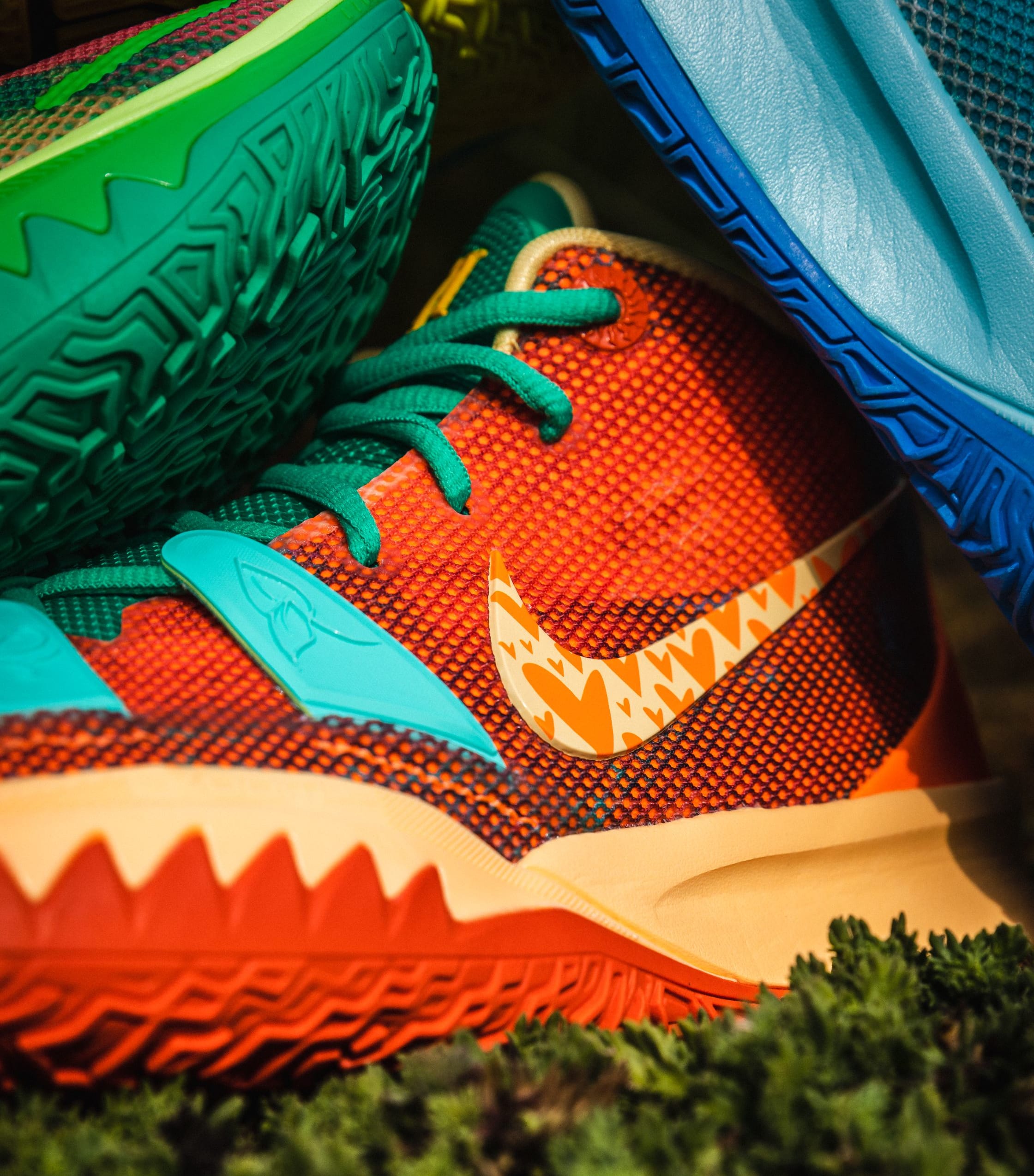 kyrie 7 blue orange