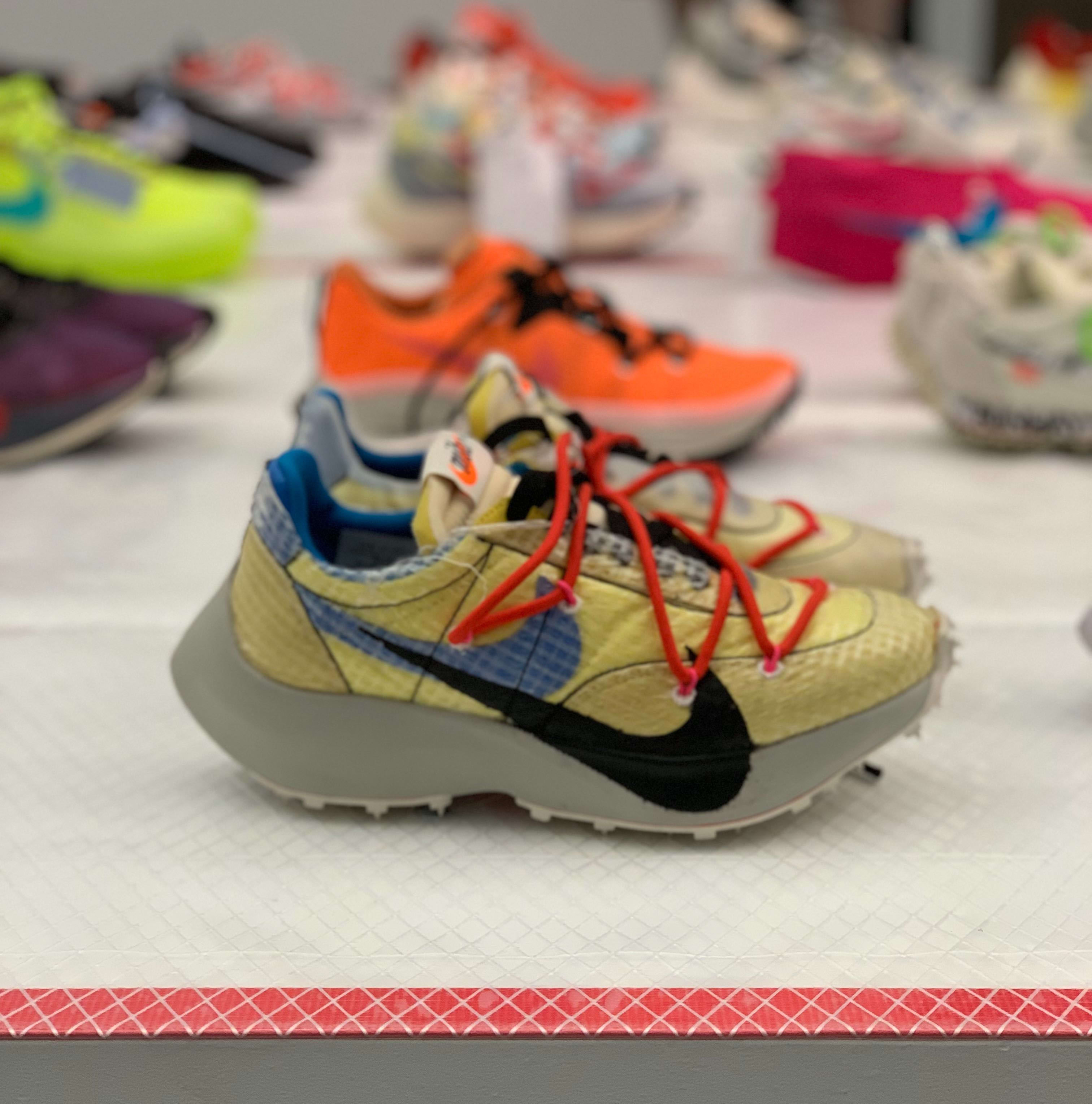 nike vapormax street off white