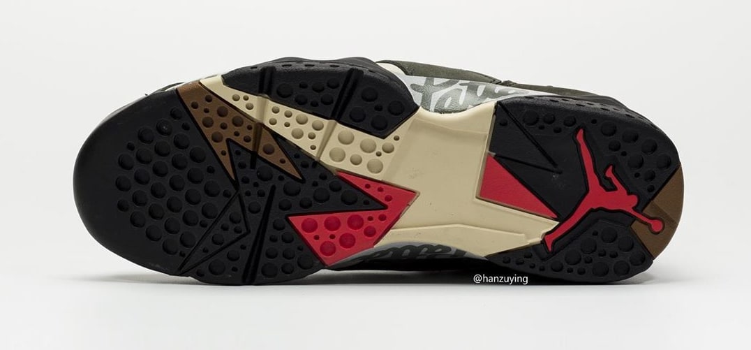 Patta x Air Jordan 7 AT3375-100 (Bottom)