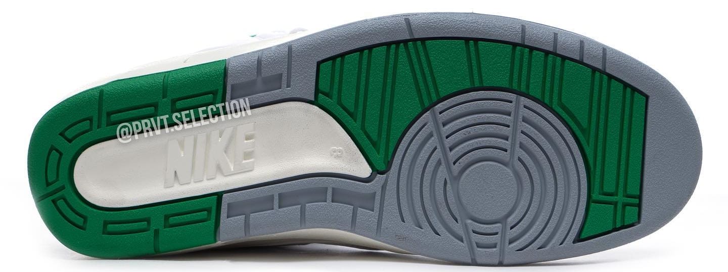 Air Jordan 2 Retro 'Lucky Green' DR8884 103 Lateral