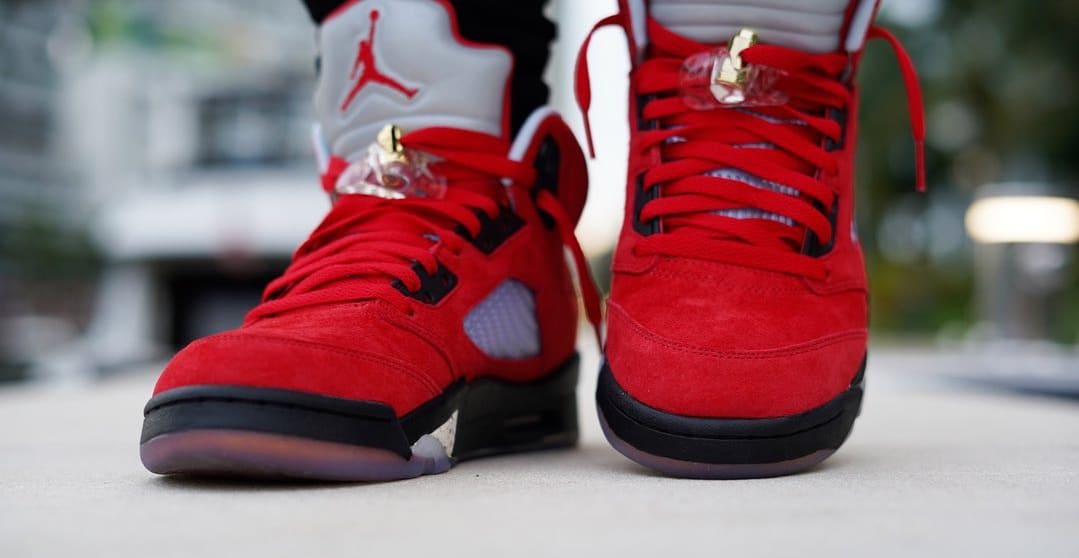 jordan 5 retro trophy room university red