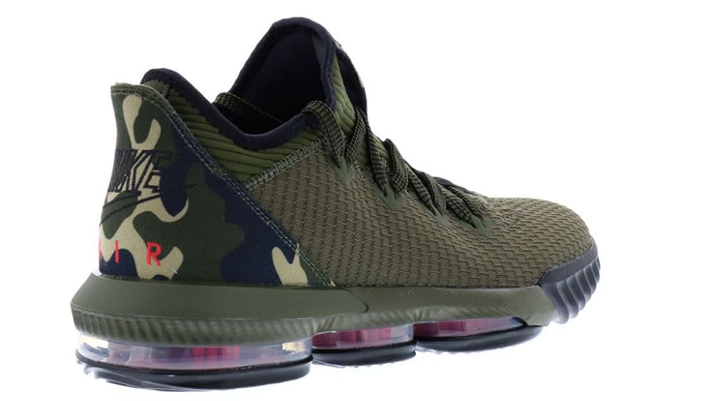 nike lebron camo shoes