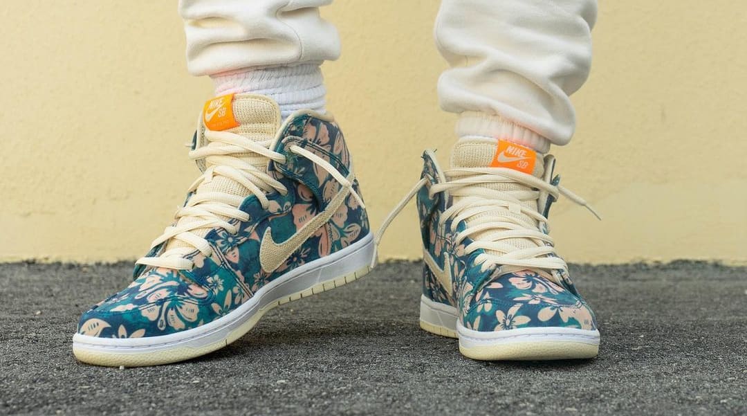 Nike SB Dunk High 'Hawaii' Sail/Blue/Green Aqua CZ2232-300 (Front)