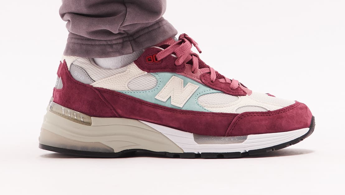 Ronnie Fieg for New Balance 992 'Kithmas'