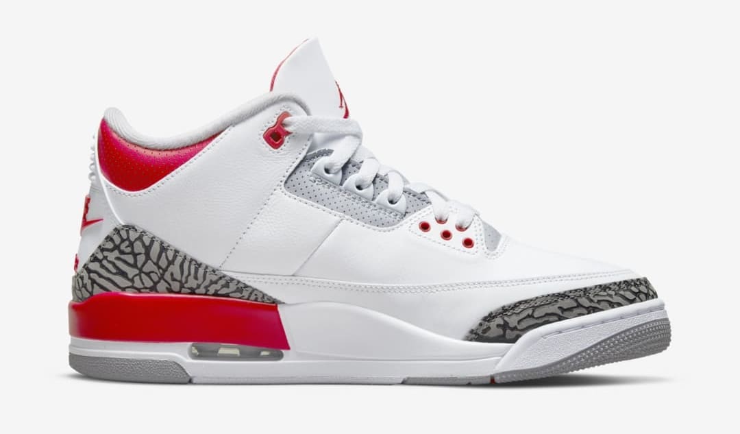 Air Jordan 3 Retro 'Fire Red' DN3707 160 Medial