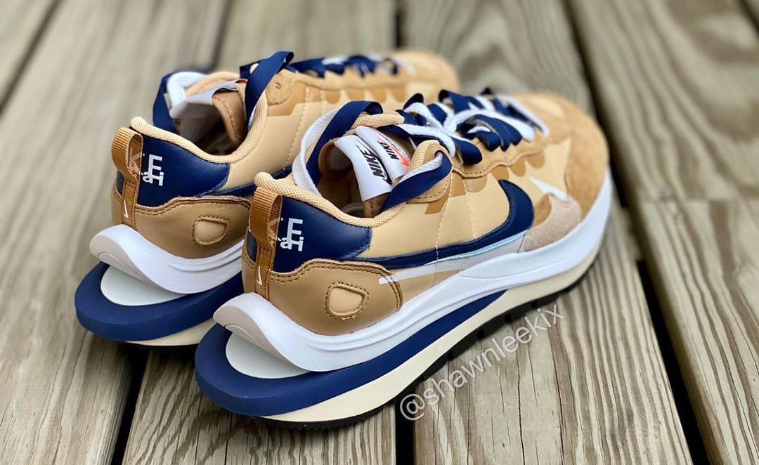 Sacai x Nike Vaporwaffle 'Sesame/Blue Void-White' Heel