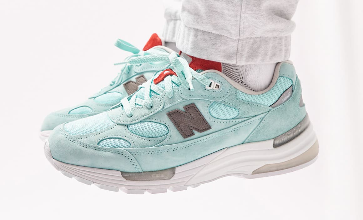 Ronnie Fieg for New Balance 992 'Kithmas' Blue