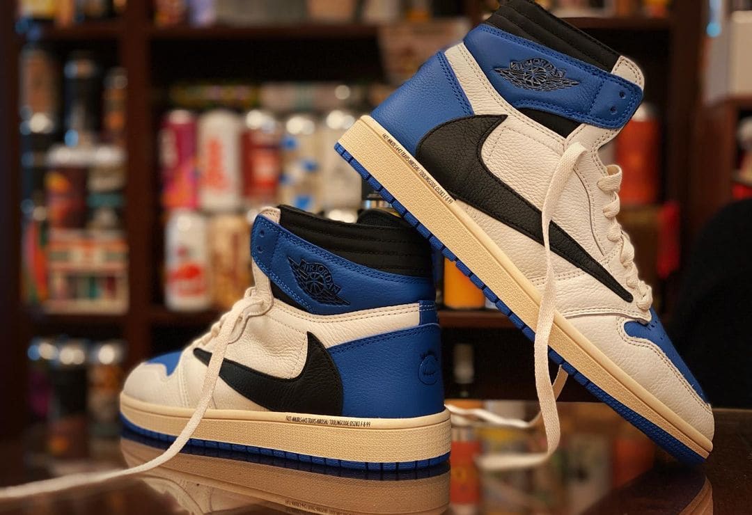 when are travis scott 1s releasing