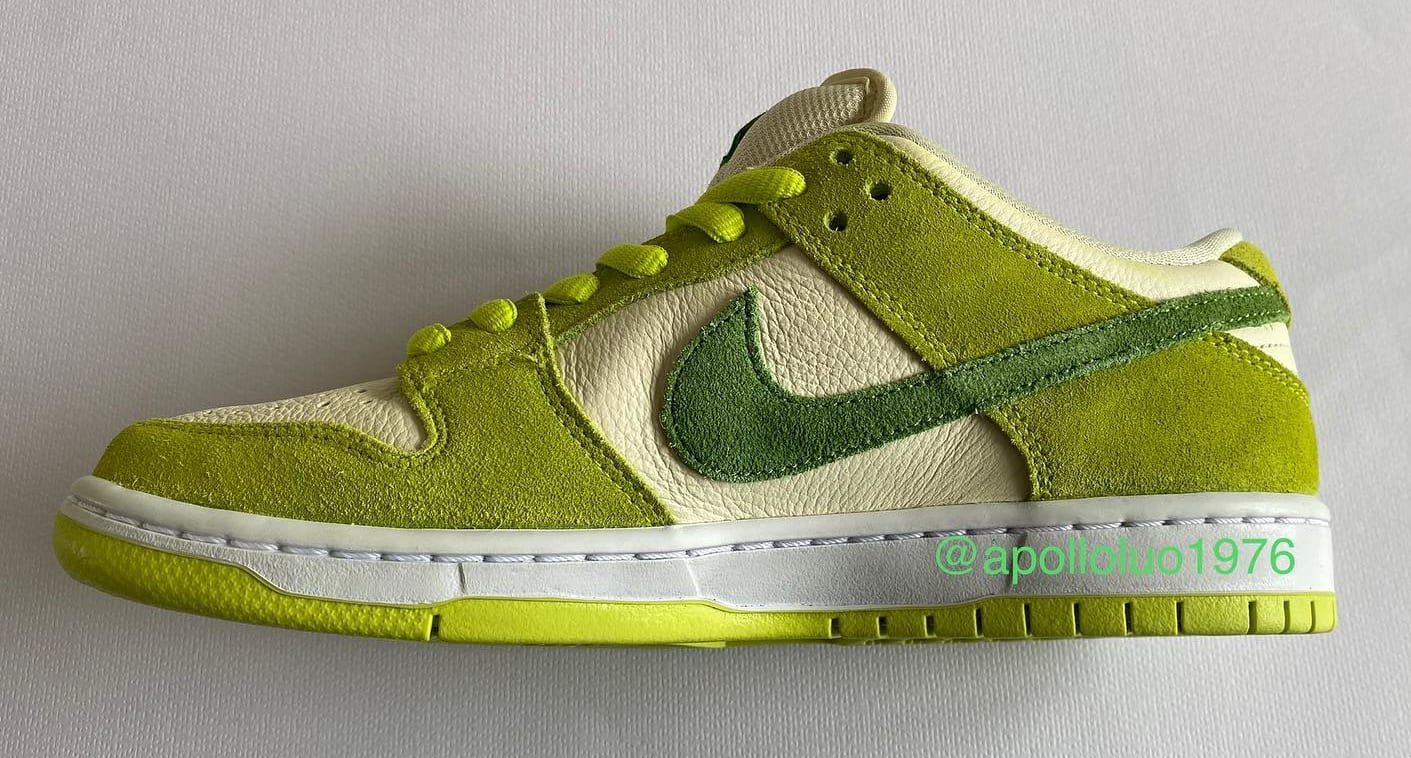 Nike SB Dunk Low 'Green Apple' Medial