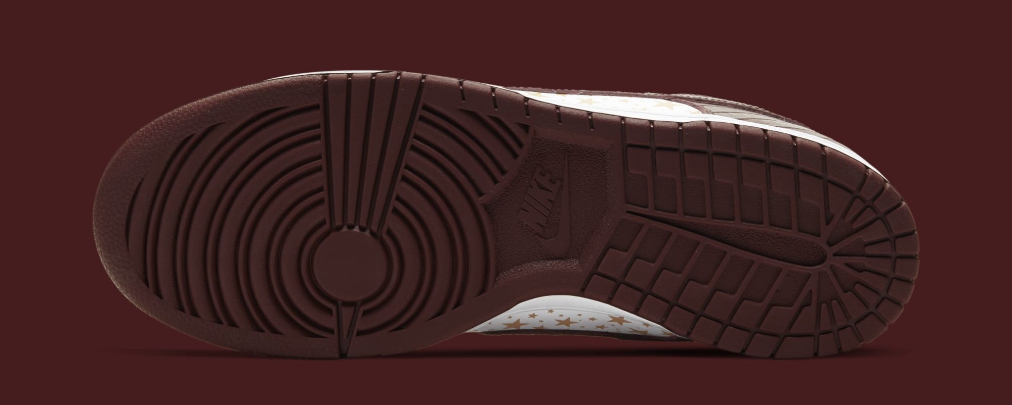 Supreme x Nike SB Dunk Low 'Barkroot Brown' DH3228-103 (Sole)