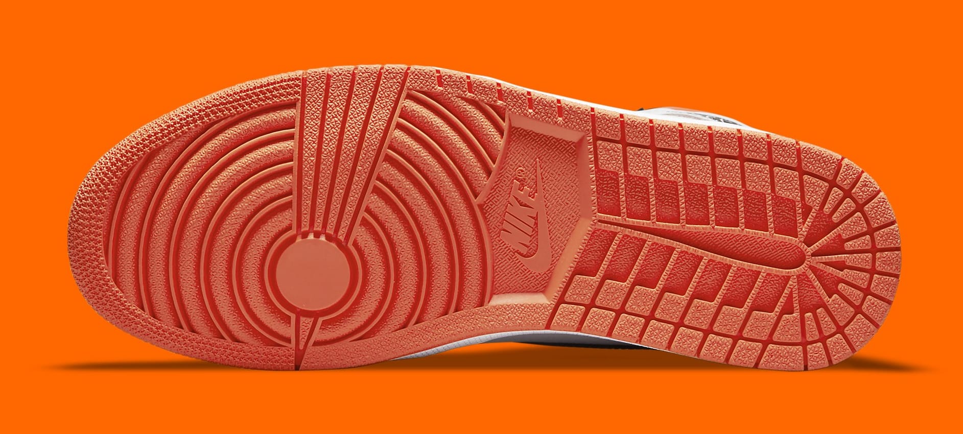 Air Jordan 1 Retro High OG 'Electro Orange' 555088-180 Outsole