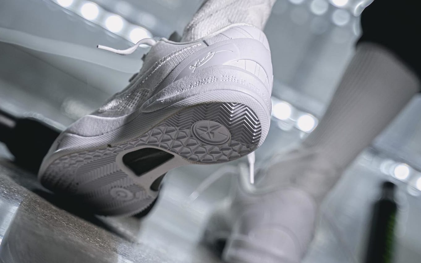 Nike Kobe 8 Protro 'Triple White' FJ9364 100 Heel
