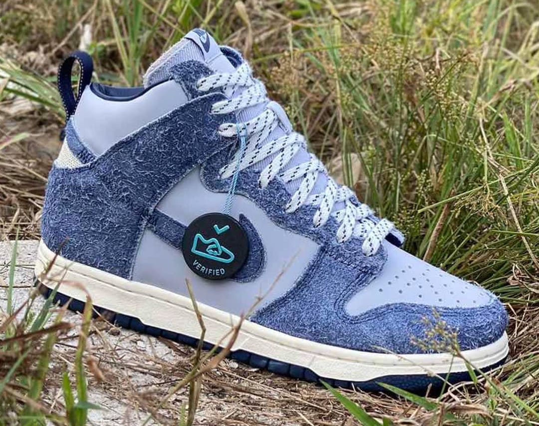 Notre x Nike Dunk High 'Pearl White/Blue Void-Grand Purple' (Lateral)