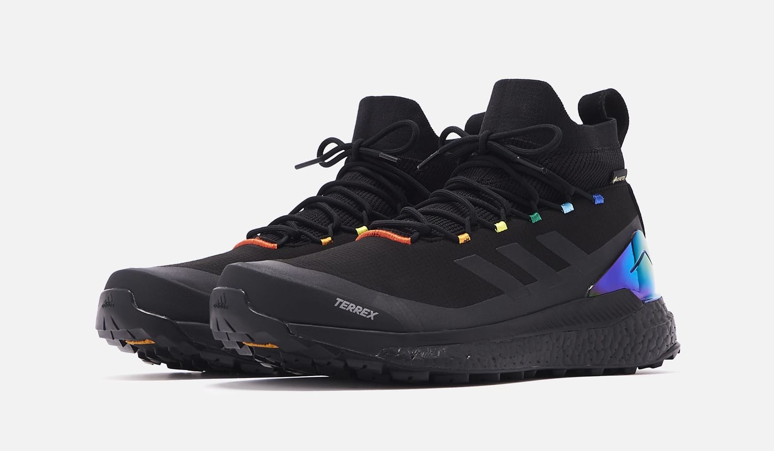 adidas terrex free hiker triple black