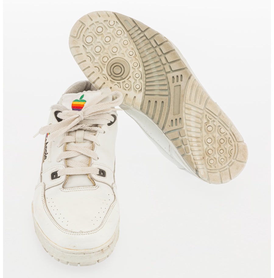 jaloezie Protestant Uitscheiden Rare Apple Sneakers Just Sold for Nearly $10,000 | Sole Collector