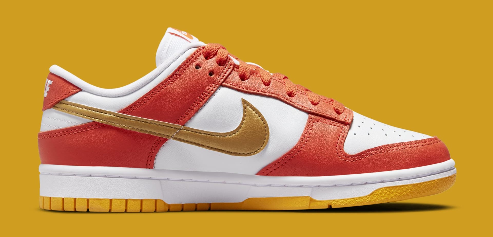 Nike dunk university. Nike Dunk Orange. Nike Dunk Low Gold. Nike Dunk Low Orange. Nike Dunk Low оранжевые.
