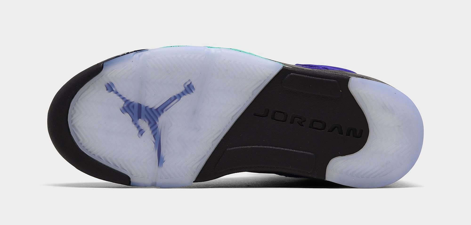 Air Jordan 5 &quot;Alternate Grape&quot; Official Images Revealed