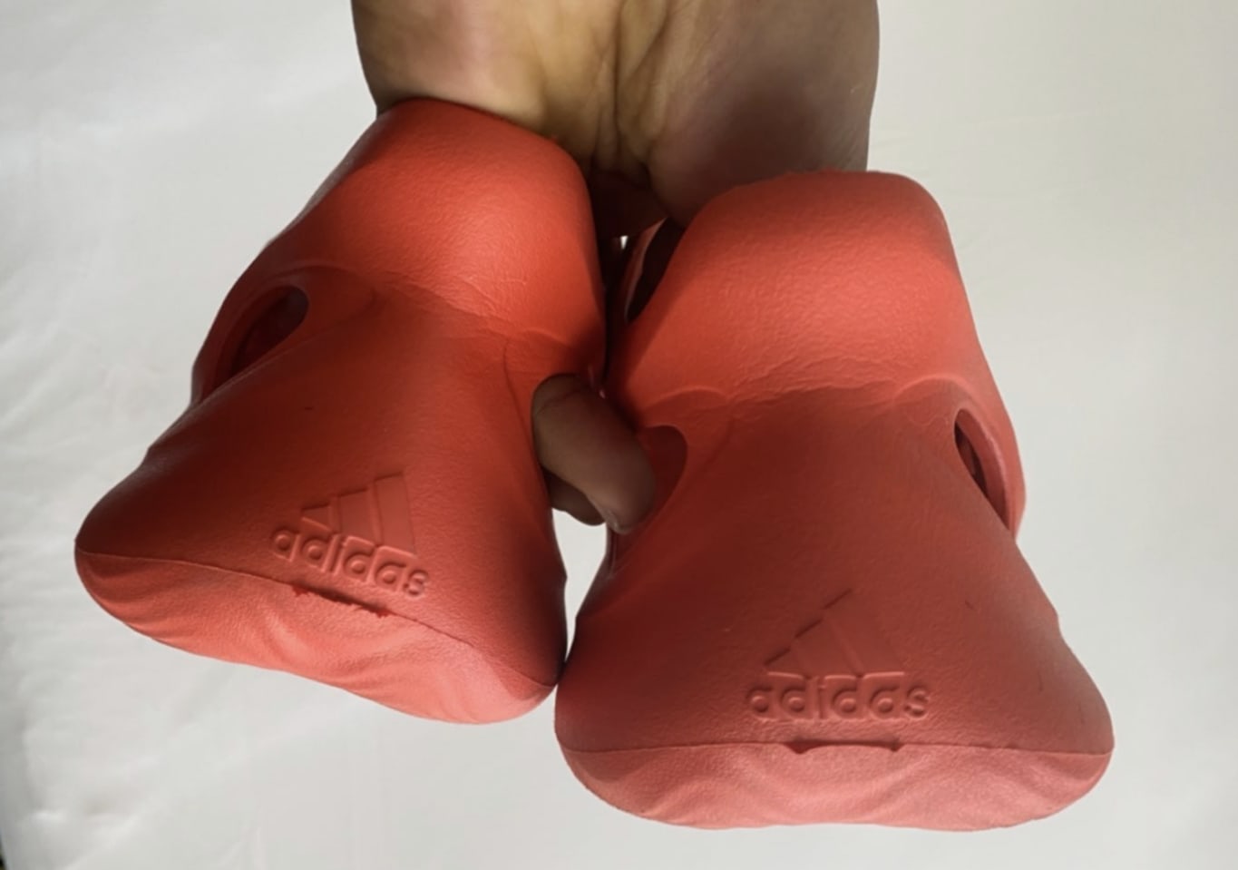 adidas yeezy crocs