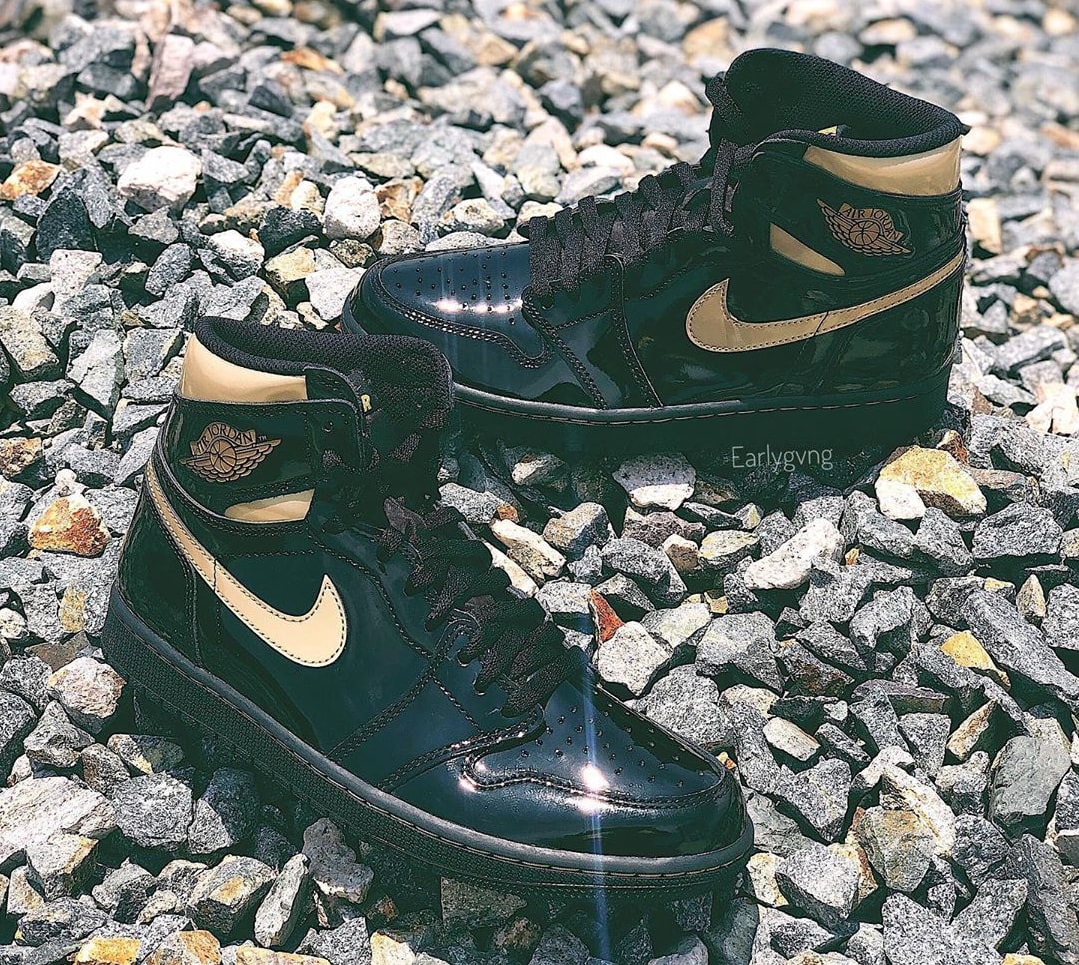 jordan high black metallic gold