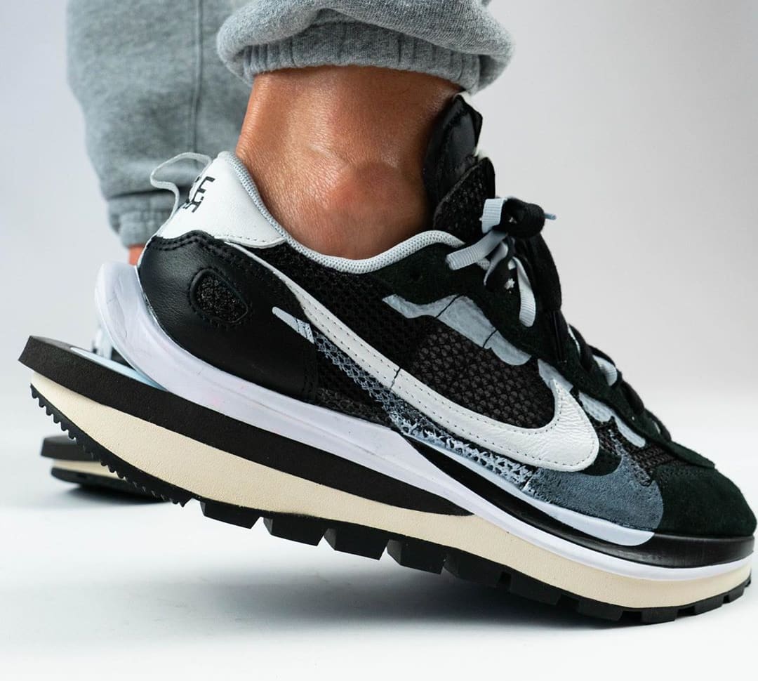 Hé Lộ Hình Ảnh On-Feet Của Sacai x Nike VaporWaffle