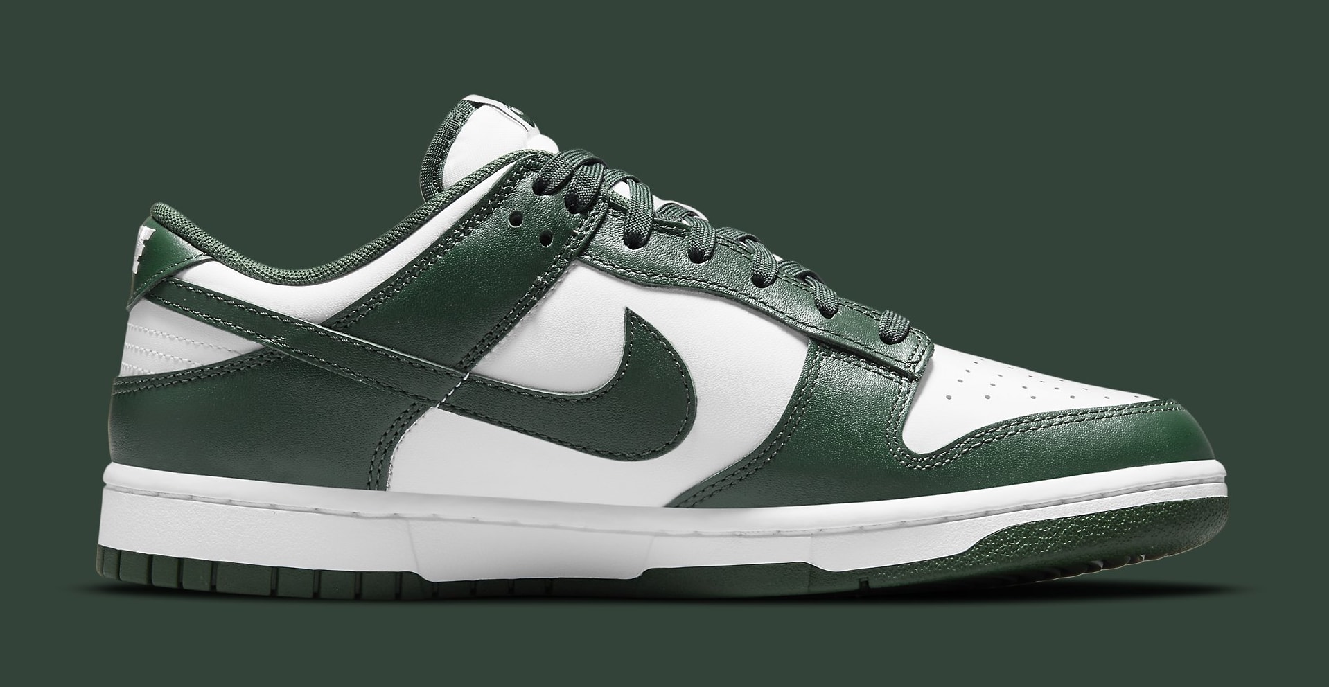 nike sb dunk low michigan state