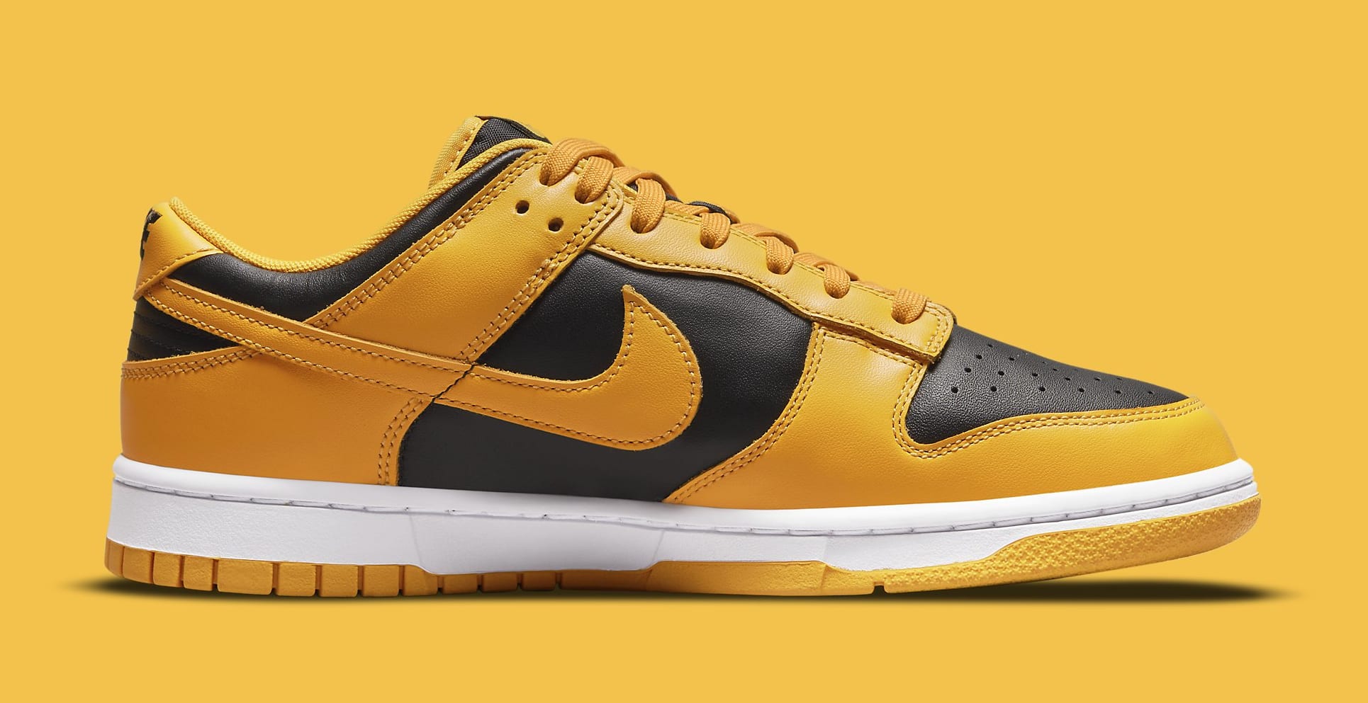 nike sb dunk low iowa