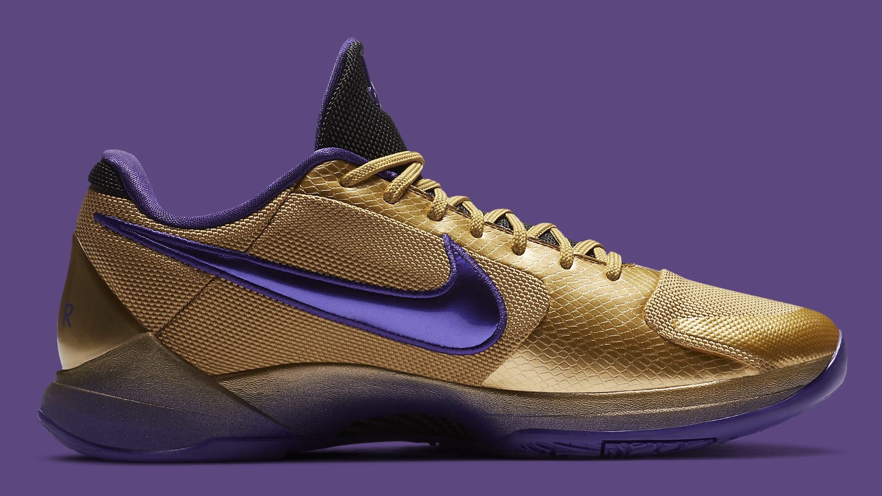 Undefeated x Nike Kobe 5 Gold Hall of Fame Release date DA6809-700 Medial