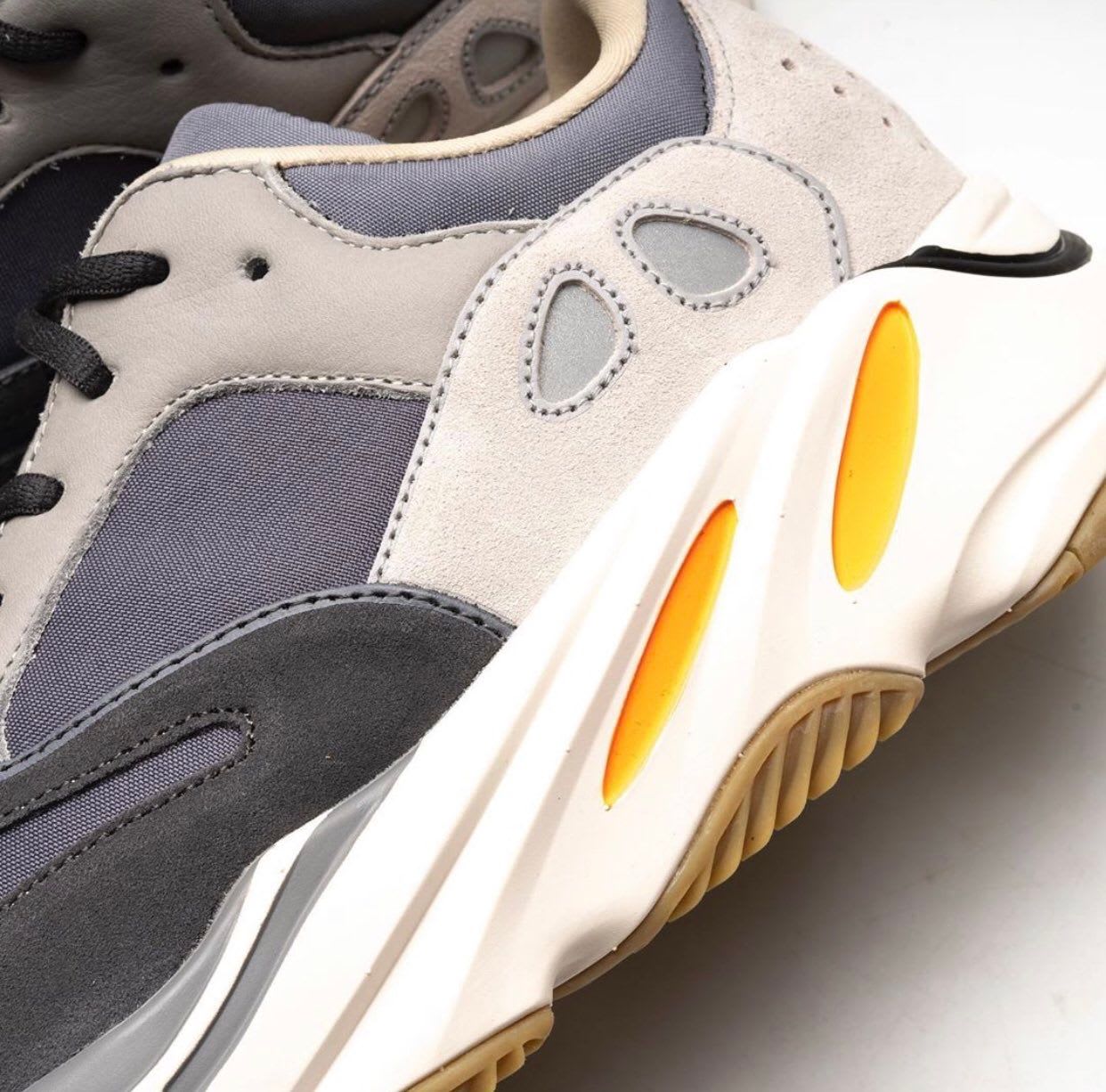 Adidas Yeezy Boost 700 'Magnet' (Detail)
