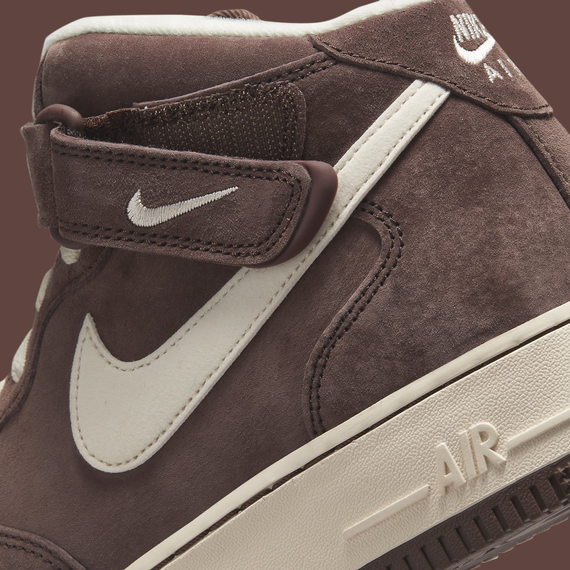 Nike Air Force 1 Mid 'Chocolate' DM0107 200 Ankle