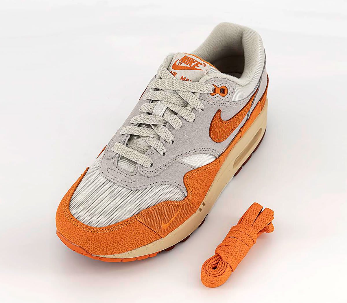 nike air max 1 master magma orange