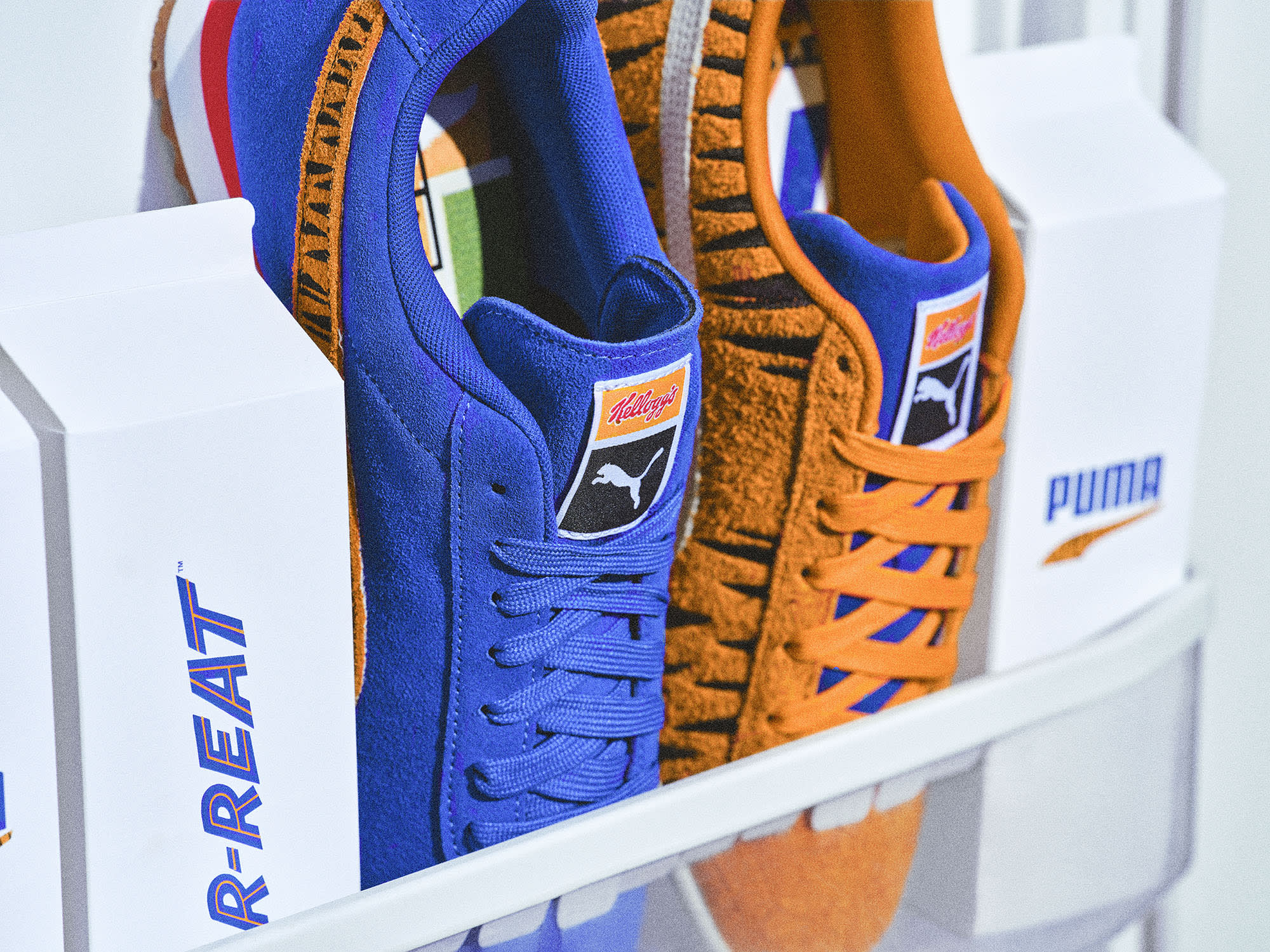 Kellogg's Frosted Flakes Tony the Tiger Suede & Roma Collection Detail
