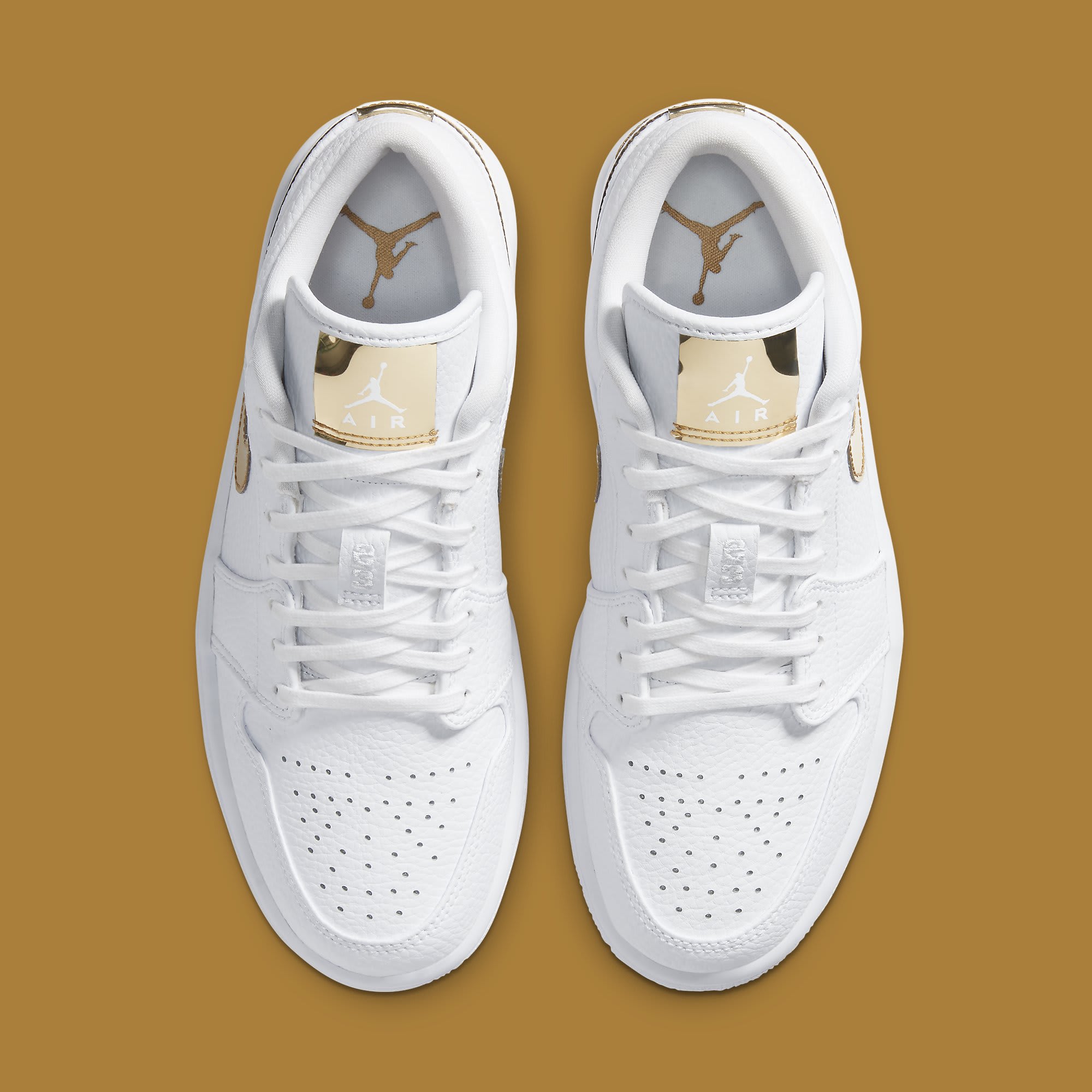 white and gold jordans