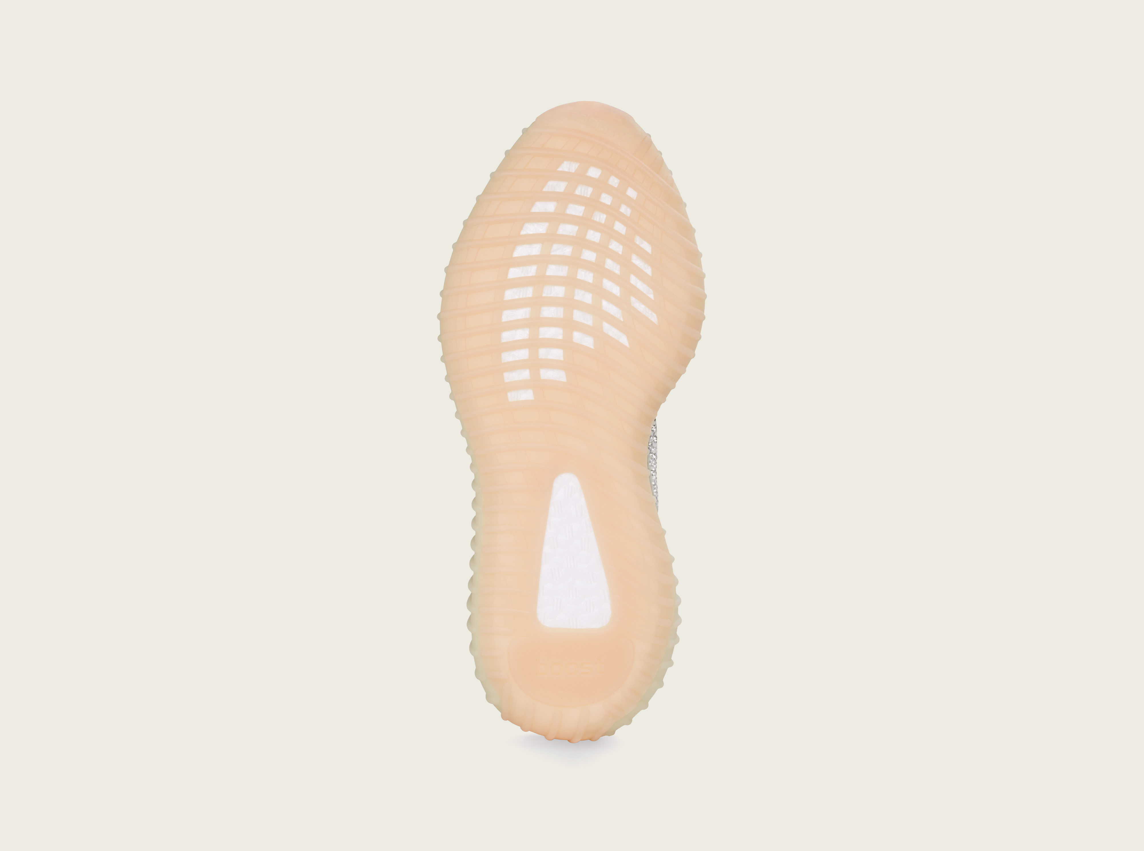 adidas YEEZY BOOST 350 V2 Reflective Lundmark HYPEBAE