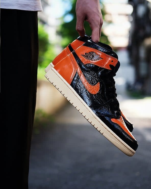 orange and black jordan 1 outfit