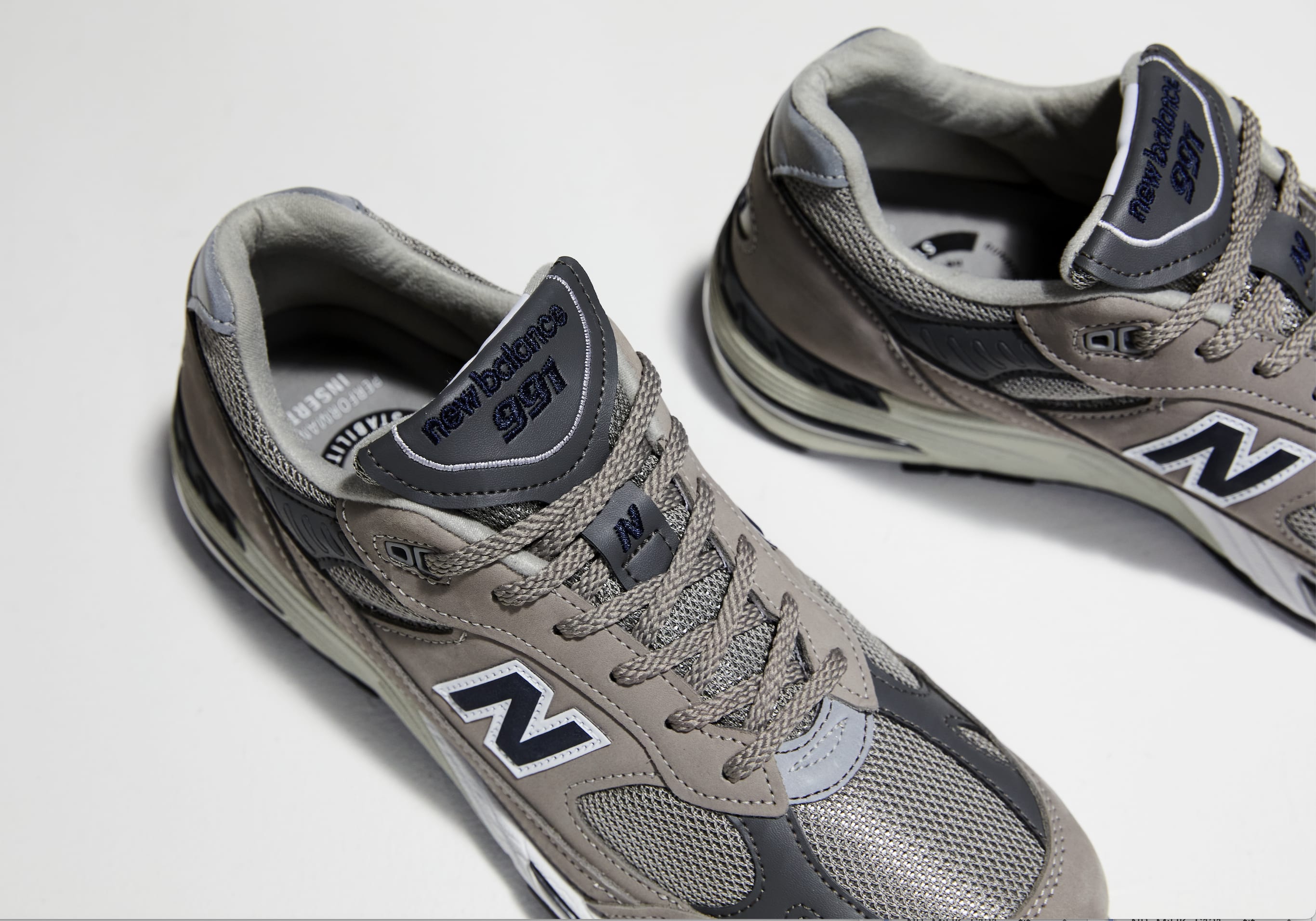 new balance 991 black silver