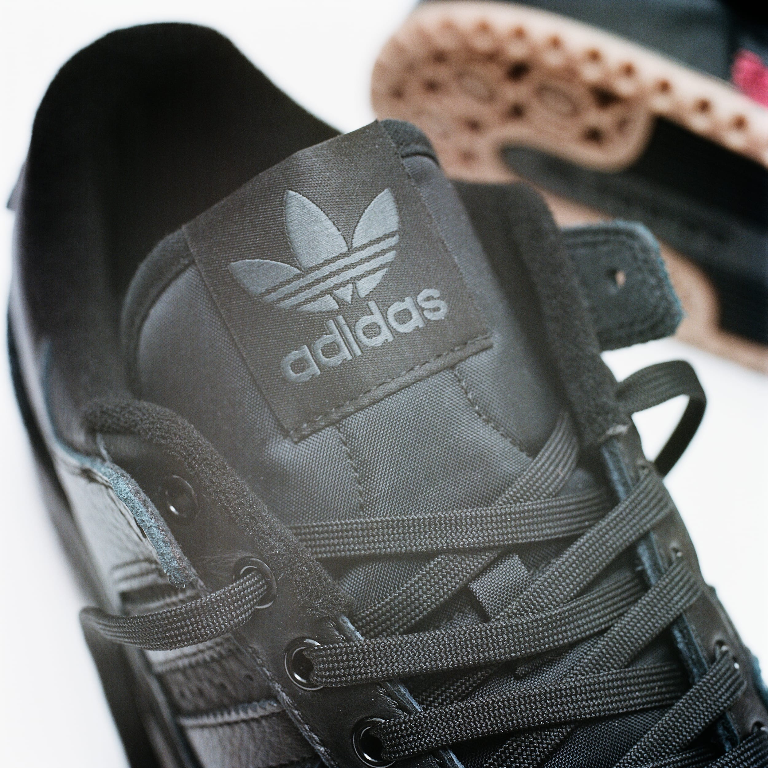 adidas forum black