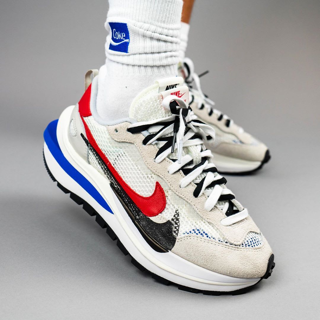 nike air waffle sacai