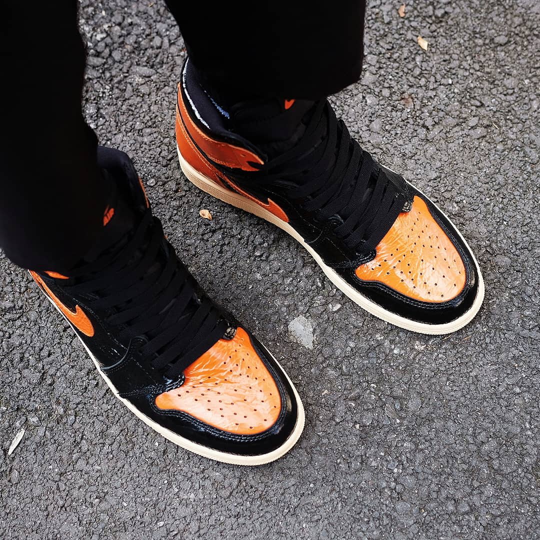 jordan shattered backboard 3.0 on feet