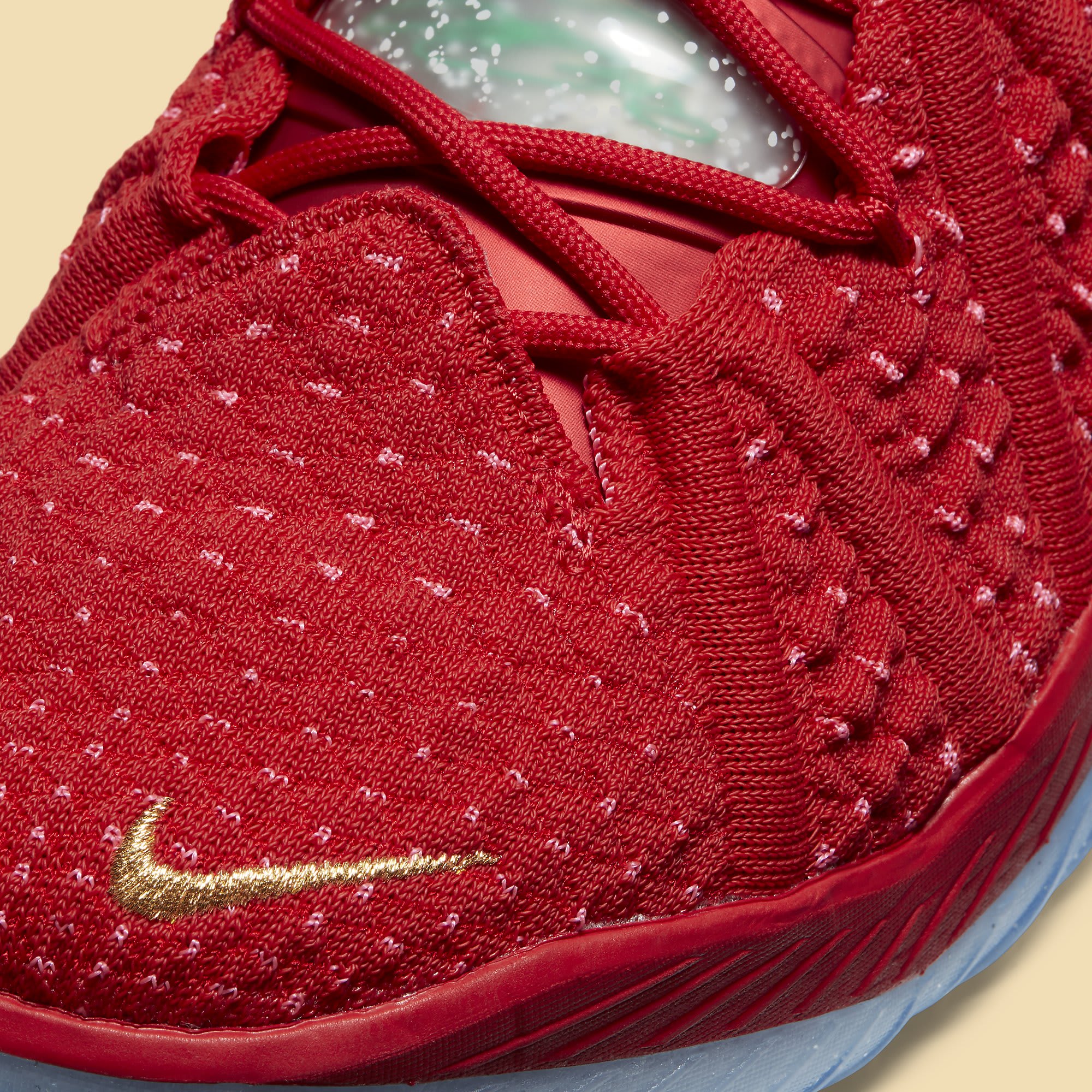 Nike LeBron 18 X-Mas in LA Release Date DB8148-601 Toe