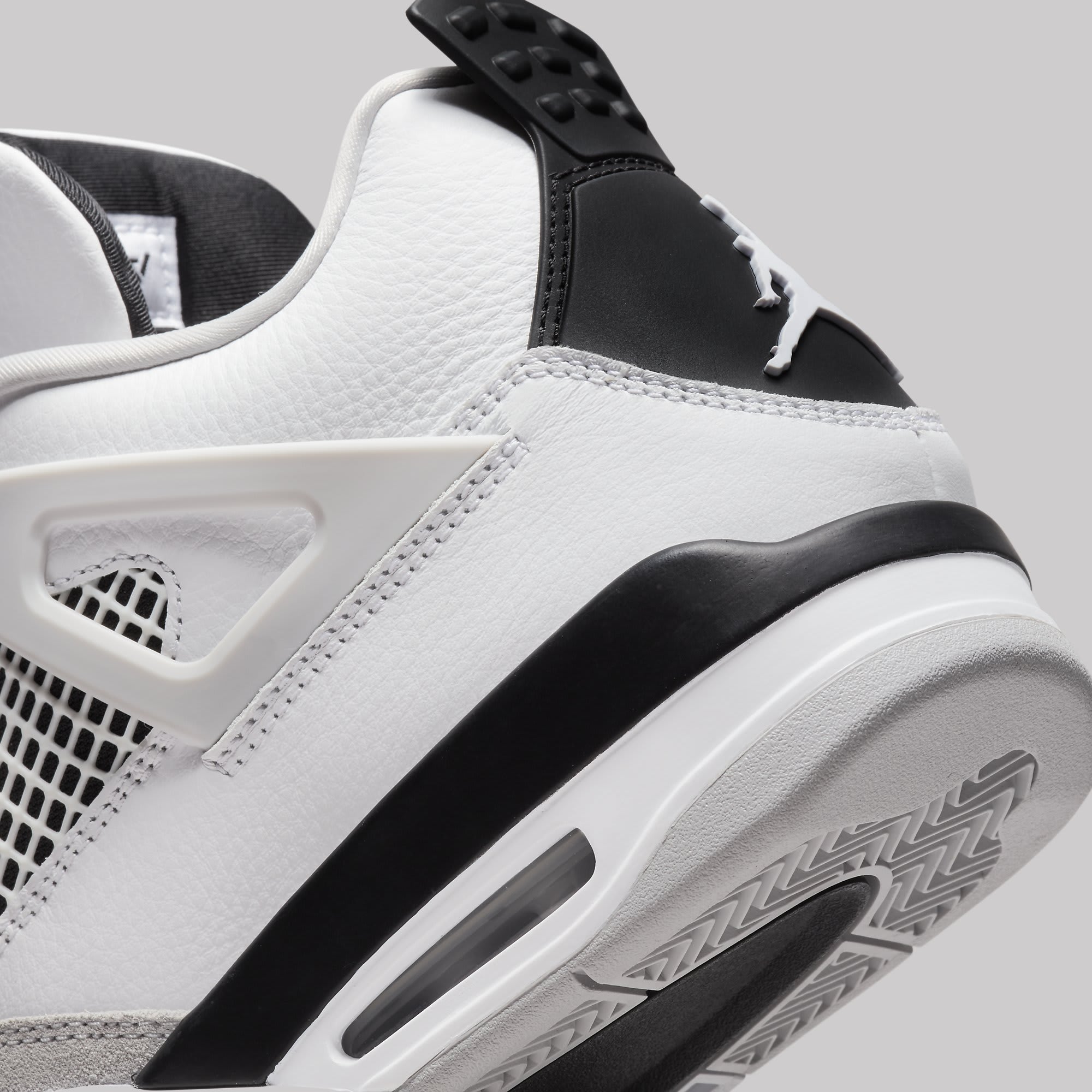 Air Jordan 4 Retro 'Military Black' Release Date DH6927111 Sole