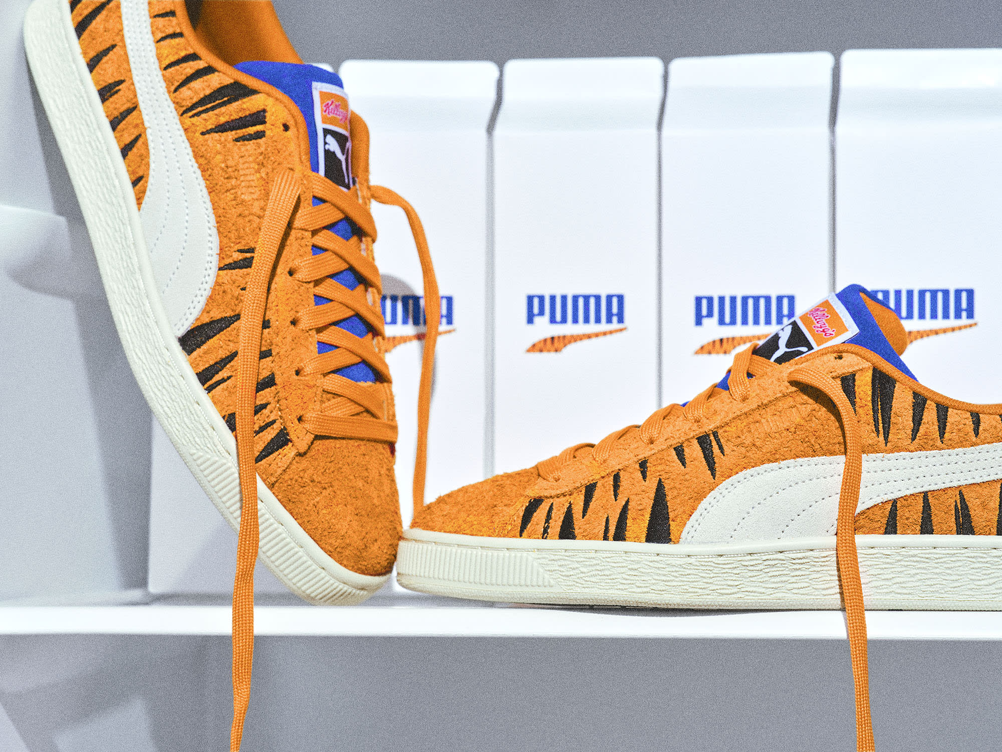 Kellogg's Frosted Flakes x Puma Suede Tony the Tiger Detail