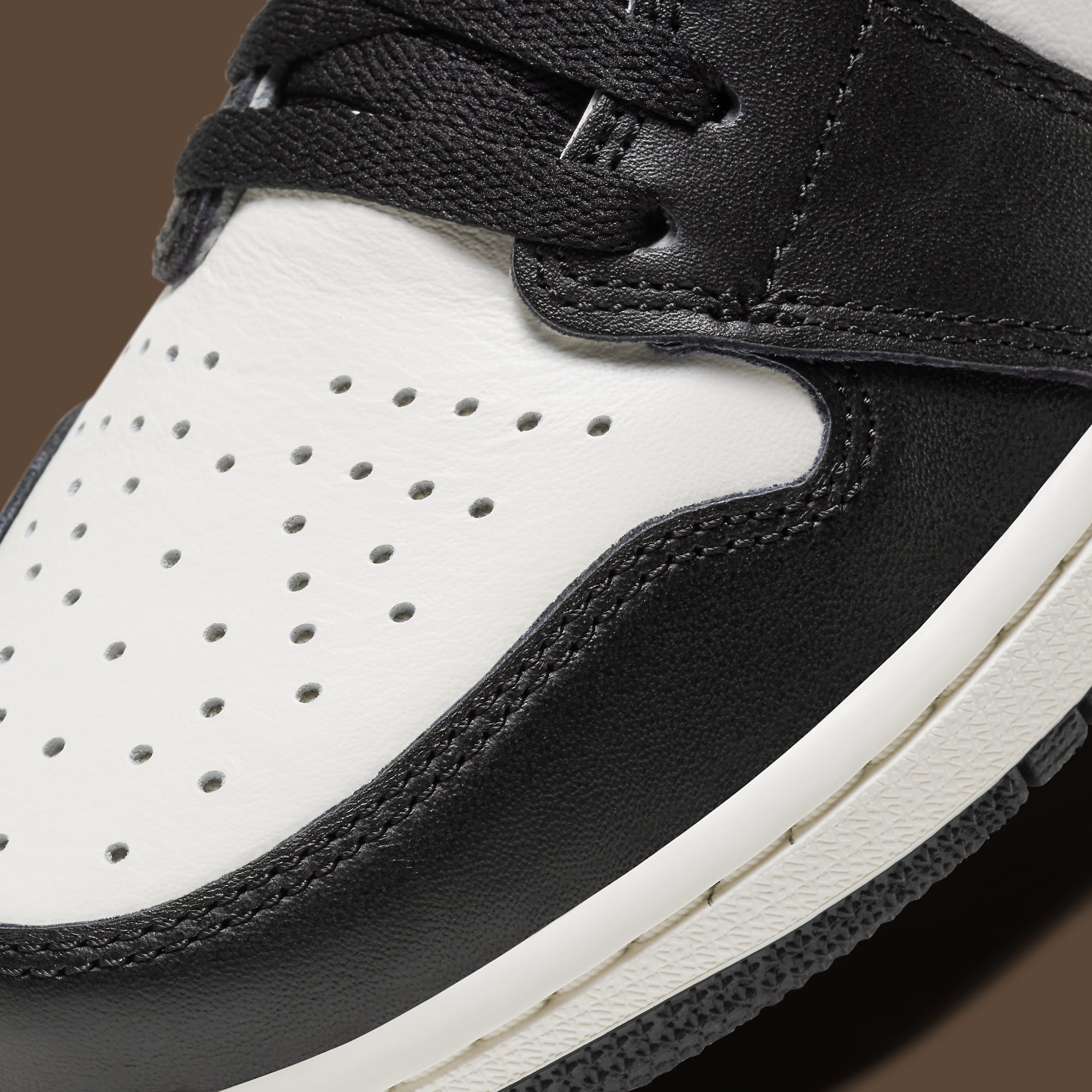 555088 105 nike