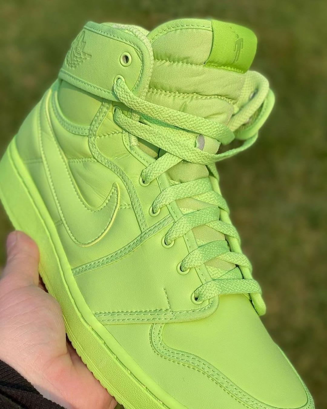 Billie Eilish x Air Jordan 1 KO 'Ghost Green' DN2857-330 (Unlaced)