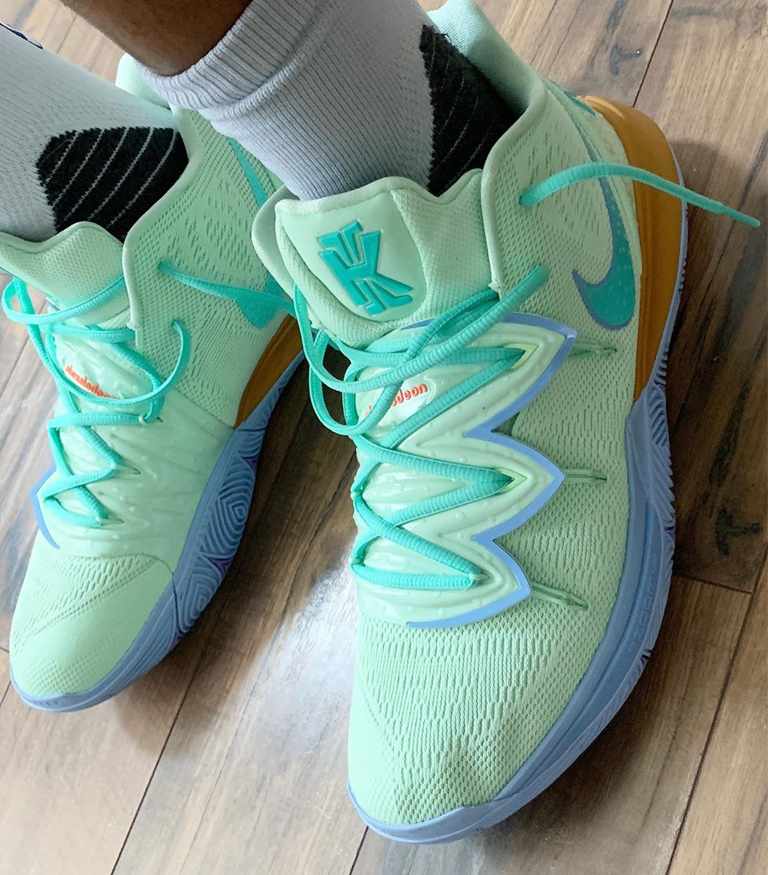 basketball shoes kyrie 5 spongebob