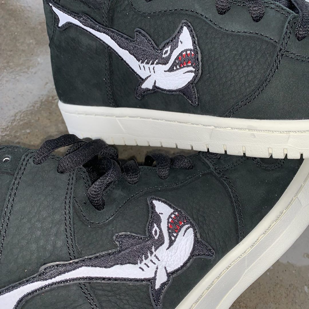 shark nike sb dunks