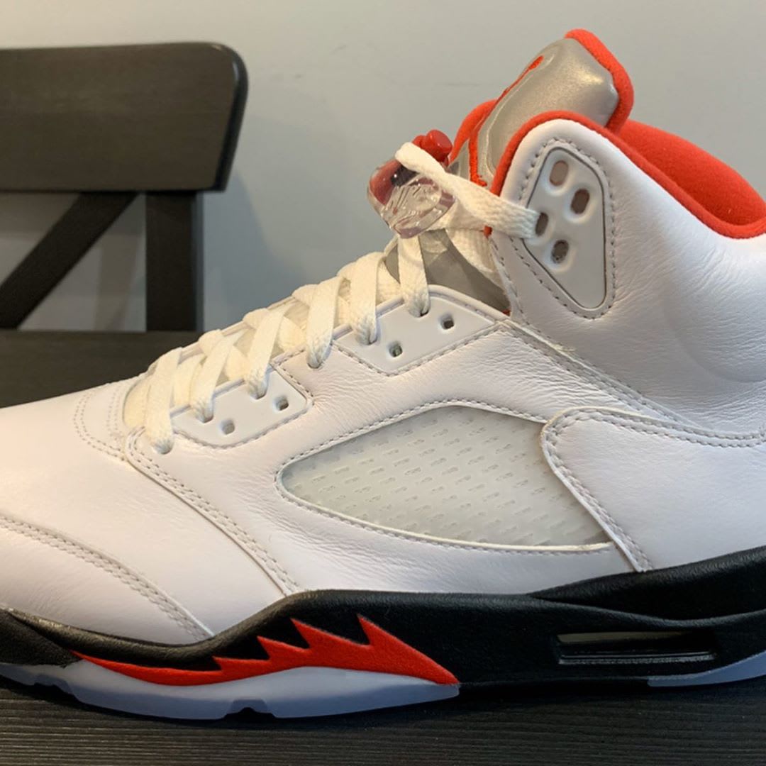 mens jordan 5 retro fire red stores