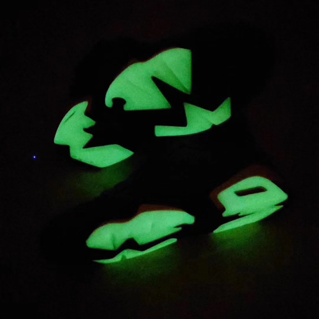 travis scott jordan 6 glow in the dark