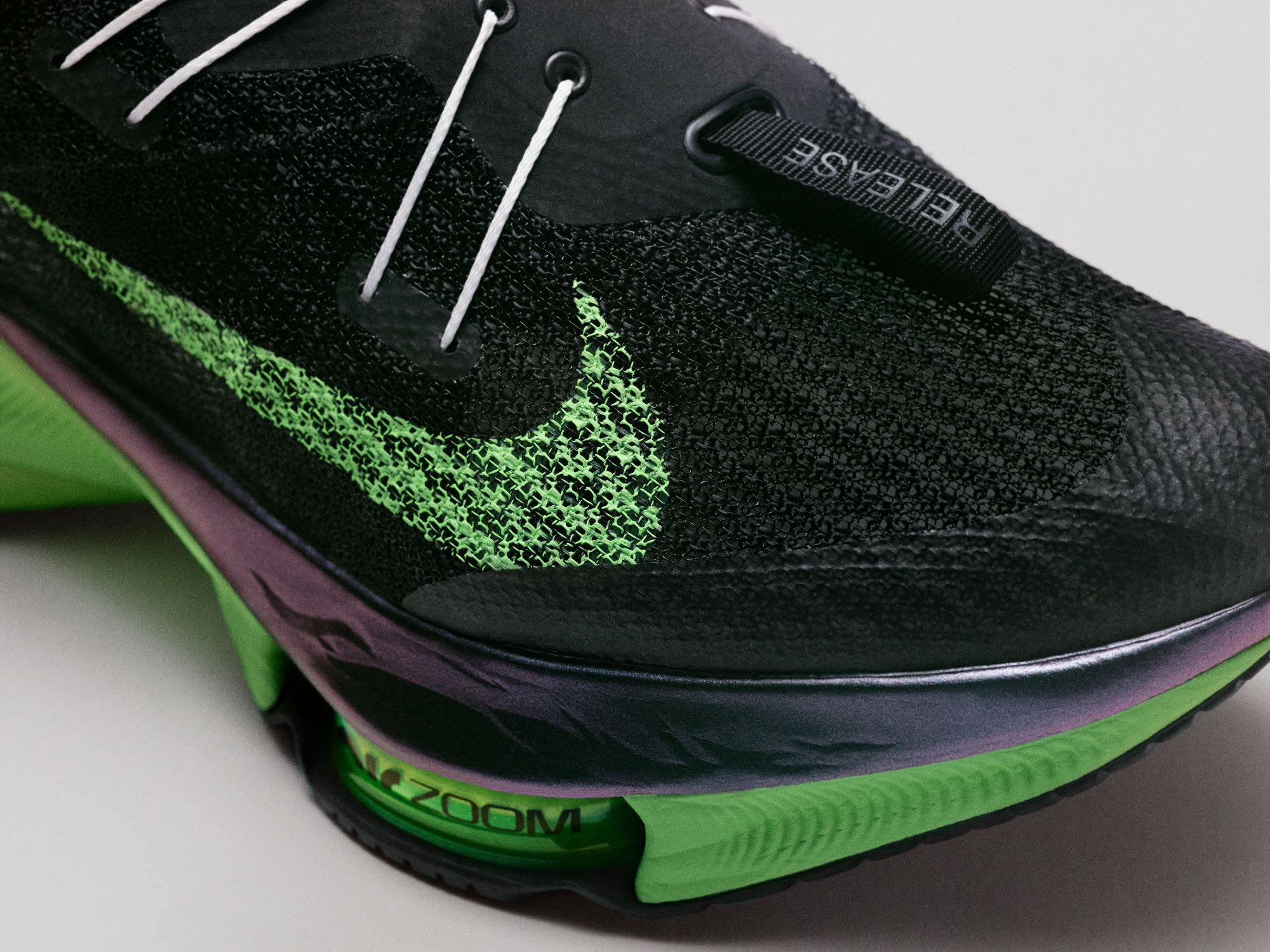 Nike Air Zoom Tempo Next % (Detail)